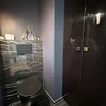 Elegant 3-Bedroom With Hammam Near Eiffel Tower